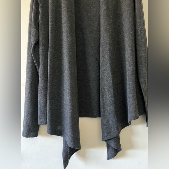 Beautiful Ambiance gray cardigan sweater. - Picture 3 of 7